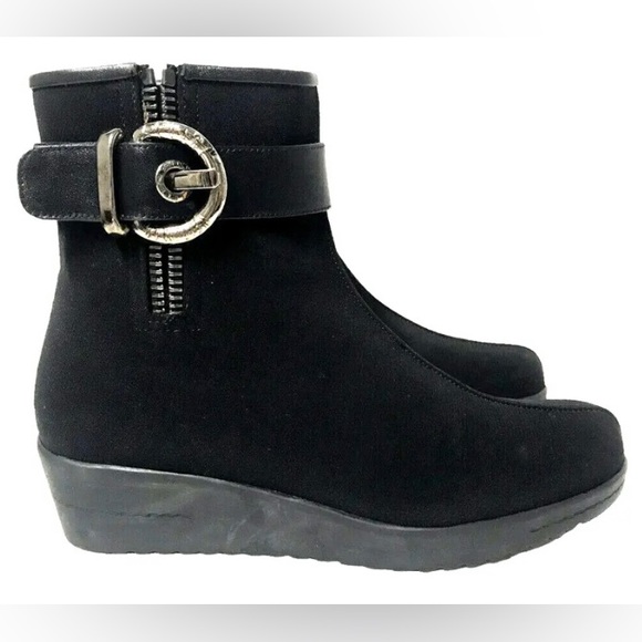 Stuart Weitzman Ankle Leather Boots Fur Lined Zipper Wedge Black Buckle 6.5 N - Picture 1 of 13